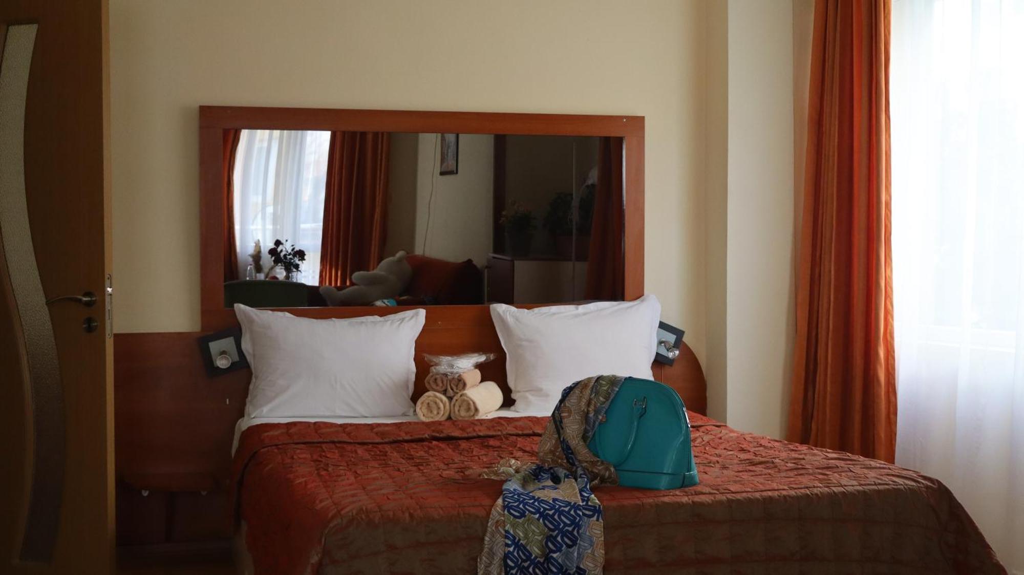 Hotel Palitra Varna Ngoại thất bức ảnh