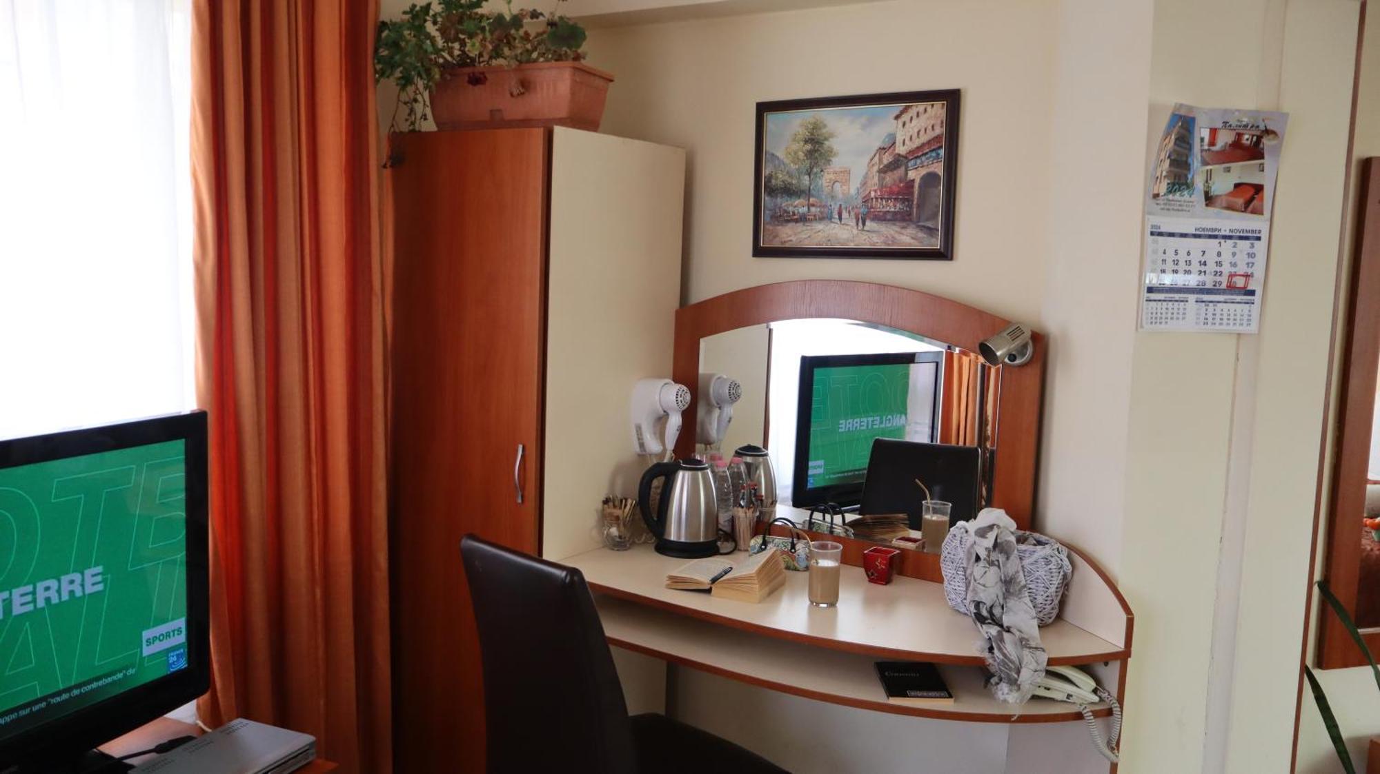 Hotel Palitra Varna Ngoại thất bức ảnh