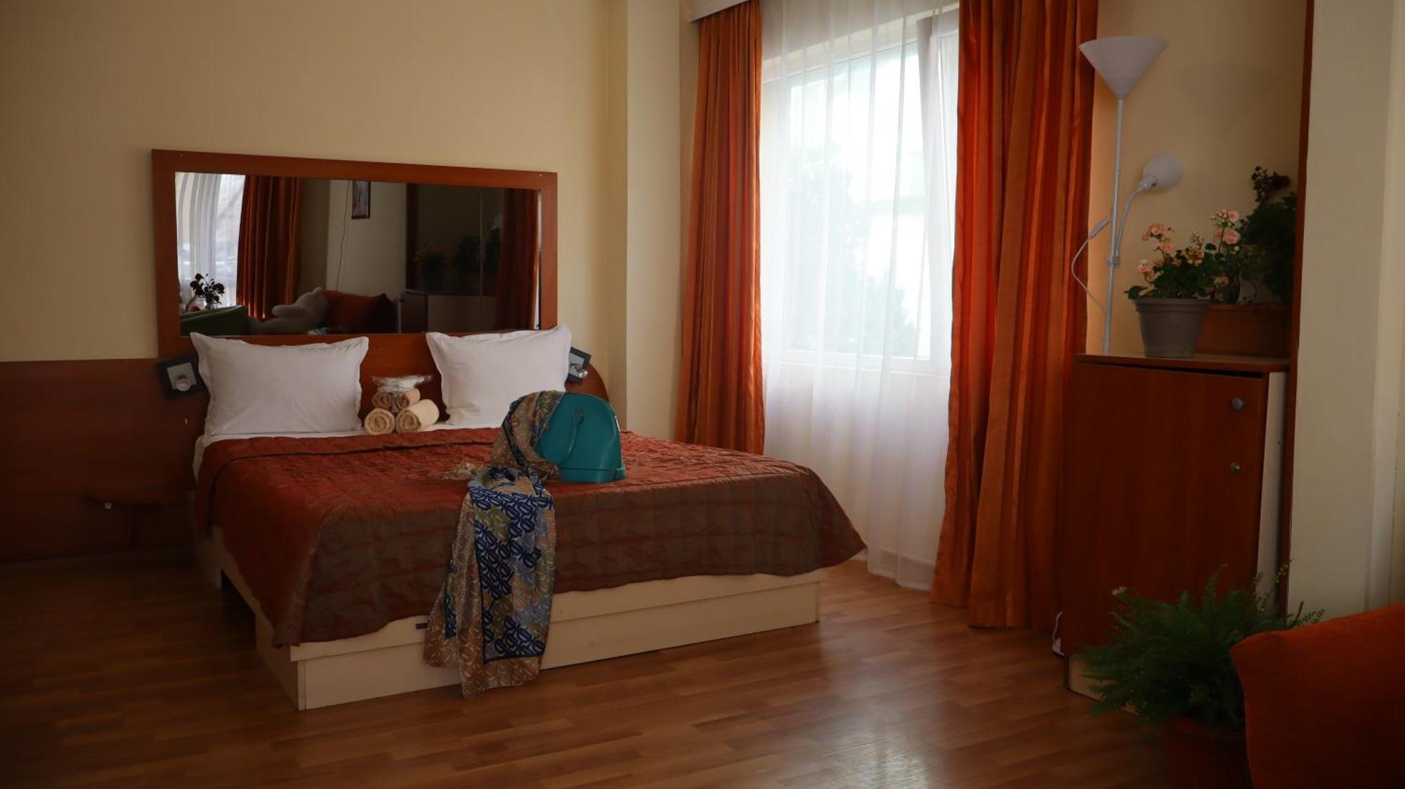 Hotel Palitra Varna Ngoại thất bức ảnh