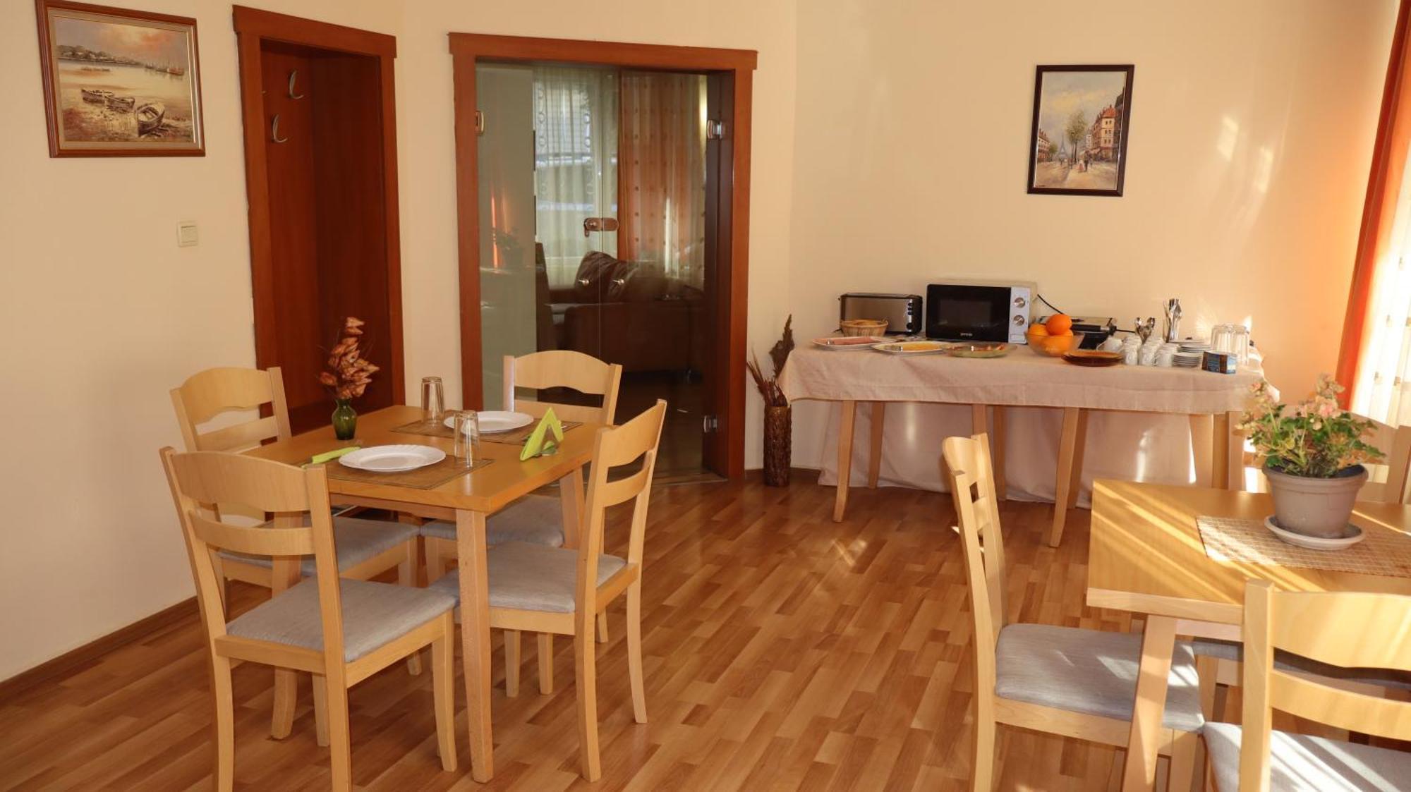 Hotel Palitra Varna Ngoại thất bức ảnh